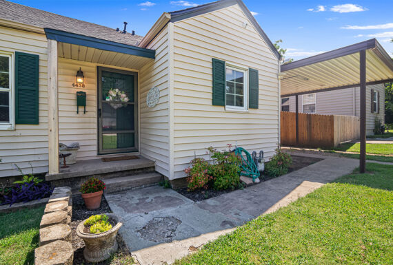 4438 E 14th Pl in Tulsa, OK